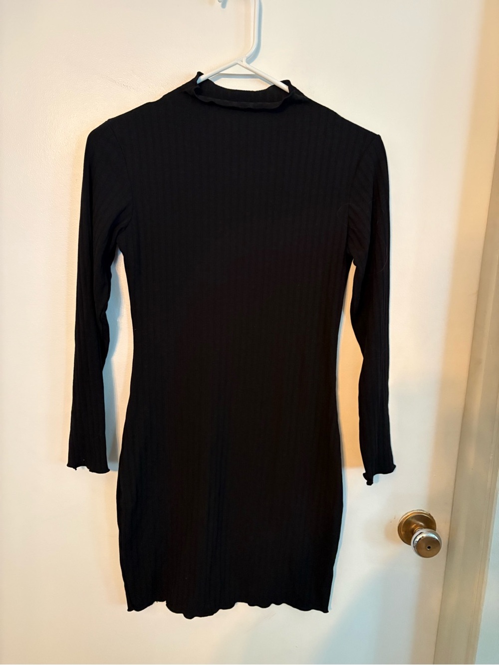 Black Long Sleeve Ribbed Bodycon Dress